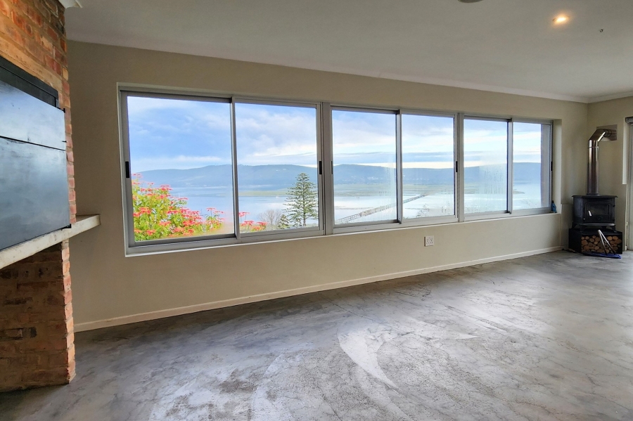 To Let 3 Bedroom Property for Rent in Heuwelkruin Western Cape